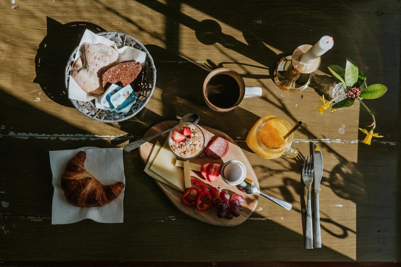 Bed & Breakfast Kefs & Cafe